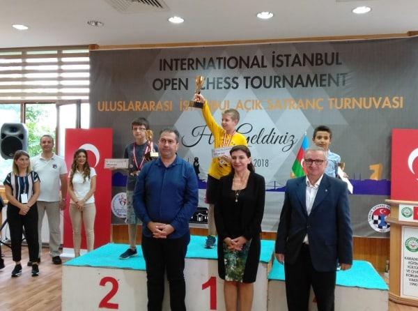 Öğrencimiz Ahmet Asaf Efe "İstanbul Açık" Satranç Turnuvasında 2.oldu